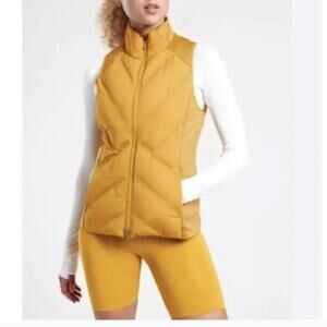 Athleta Inlet Puff Vest In Mustard Yellow Large